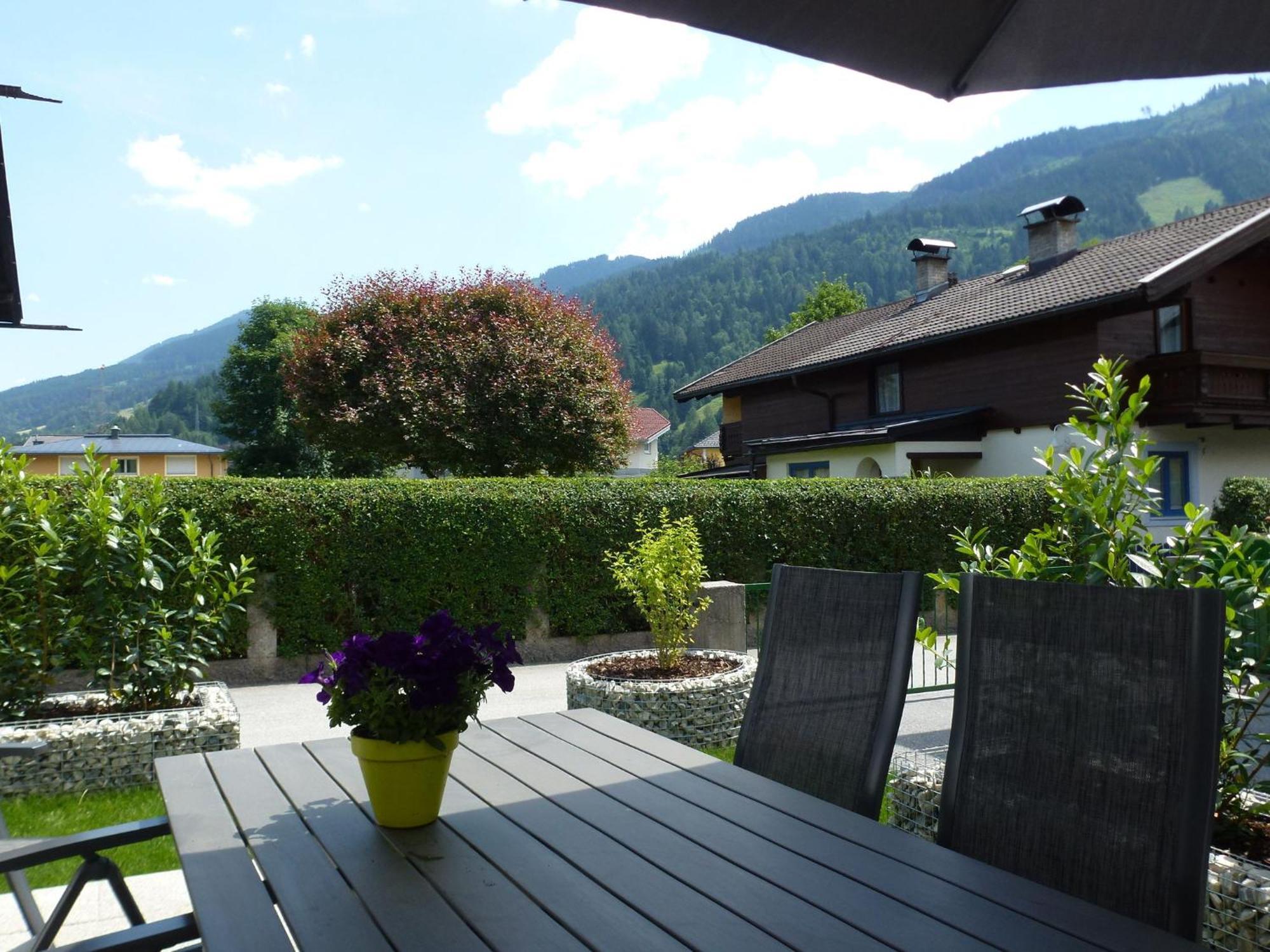 Villa Detached Chalet Close To The Ski Area Fusch an der Glocknerstraße Exterior foto